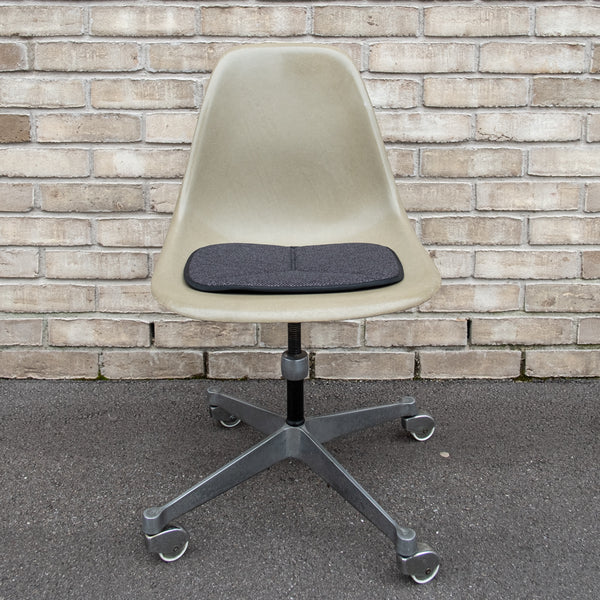 <transcy>COUSSIN D'ASSISE EAMES TYPE E - ANTHRACITE MELANGE</transcy>