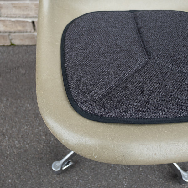 <transcy>SEAT CUSHION EAMES TYPE E - ANTHRACITE MELANGE</transcy>