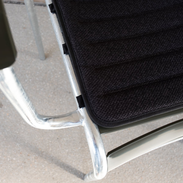 <transcy>SEAT CUSHION EAMES TYPE E - ANTHRACITE MELANGE</transcy>