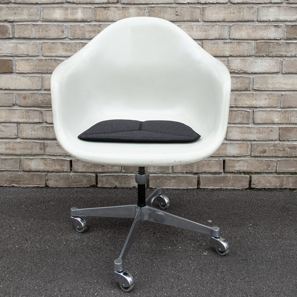 SITZKISSEN EAMES ARMCHAIR TYP EA – ANTHRAZIT MELANGE